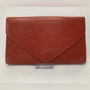 Louis Vuitton EPI Leather Clutch